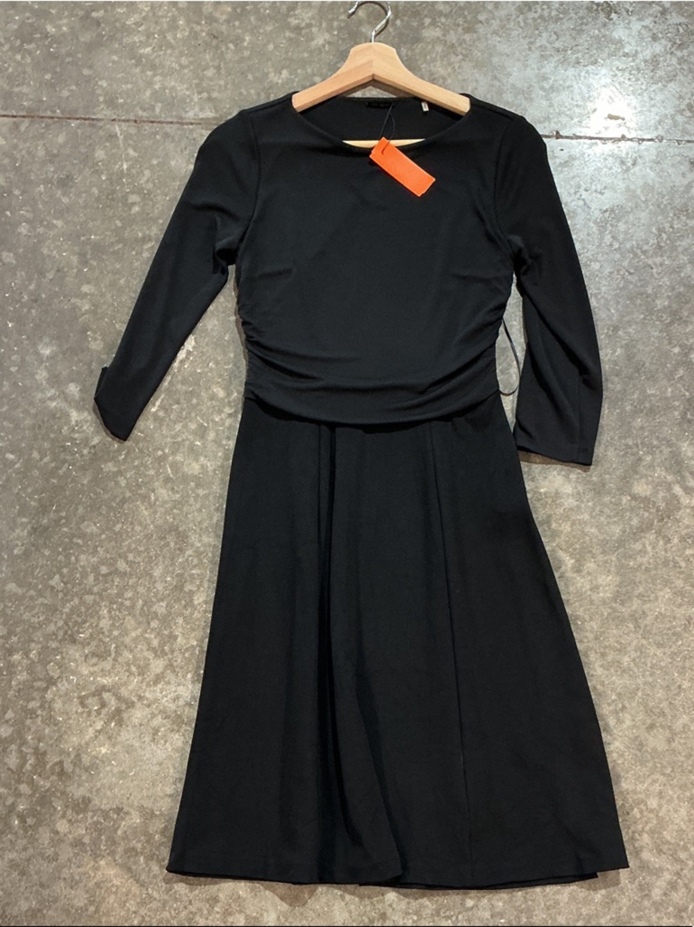 Elie Tahari Black Fit & Flare Dress 3/4 Sleeve Ruched Waist Size 2